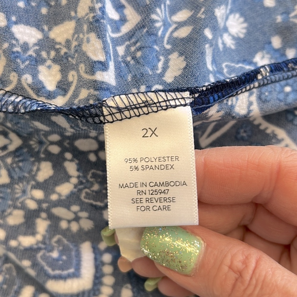 Westport woman’s Mandala Floral Navy blue sleeveless top, crisscross back, 2X - Picture 7 of 11